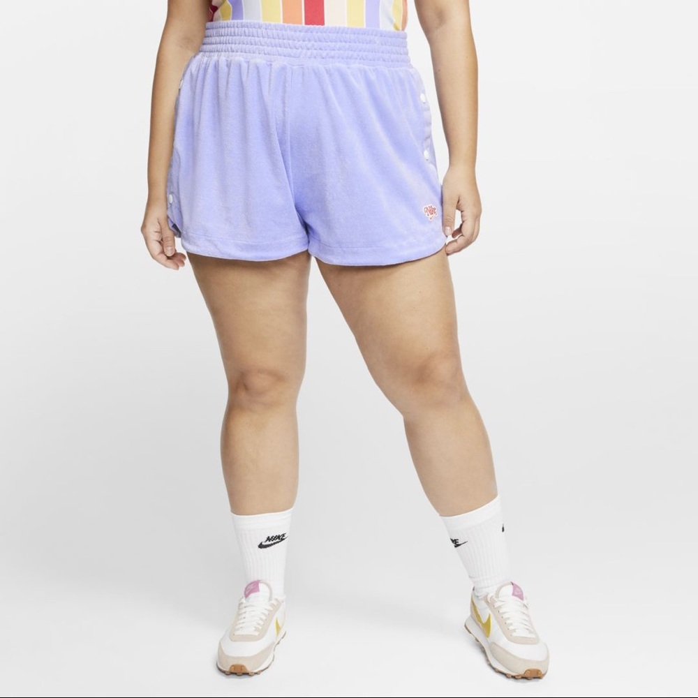 Nike Retro Snap Shorts - Picture 2 of 13